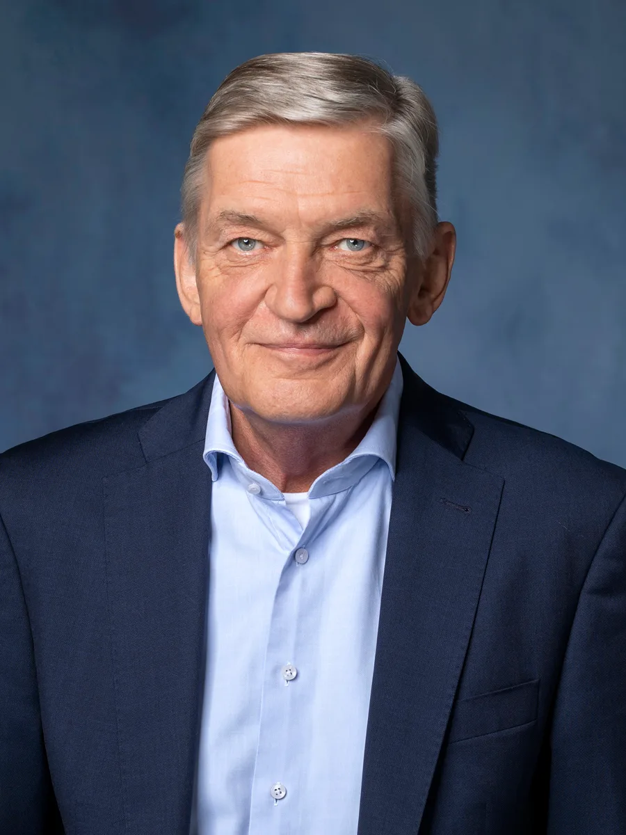 Dr. Michael Griem